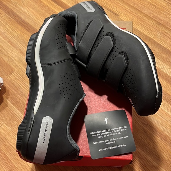 Specialized Sport RBX 9.5 bike shoes - Picture 4 of 7
